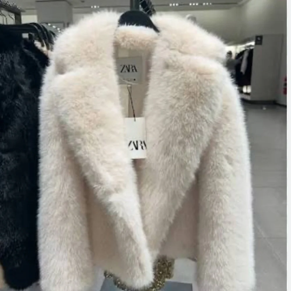 Zara Women's Faux Fur Coat - Cream - Picture 5 of 5